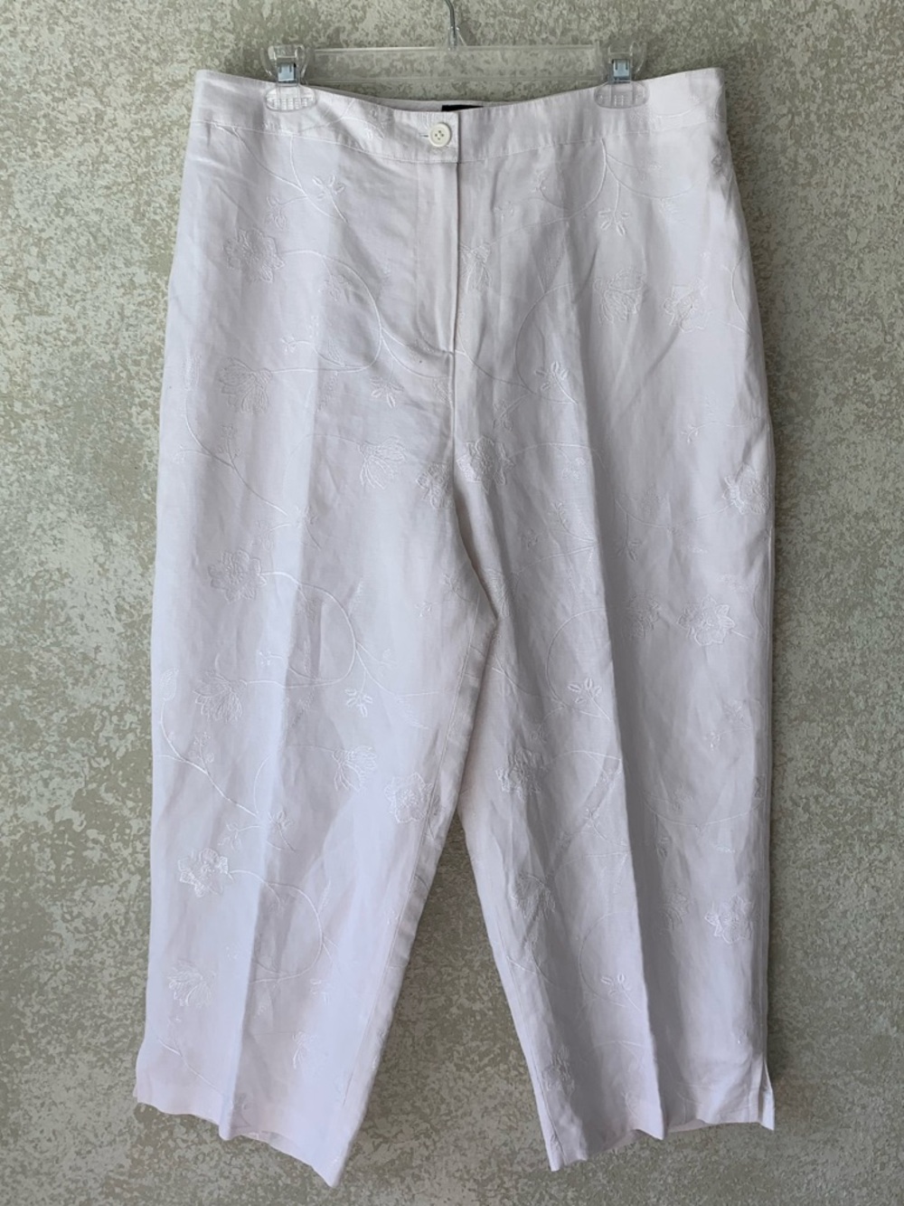 Dina K White Embroidered Women's Linen blend Capri Pants Size 14